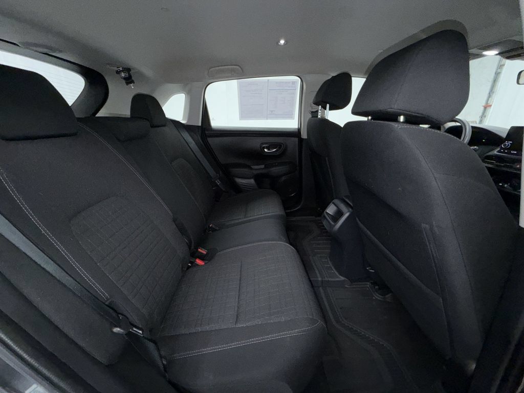 Used 2023 Honda HR-V LX image 17