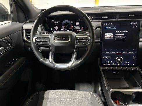 Used 2025 GMC Terrain Elevation AWD/4WD image 11