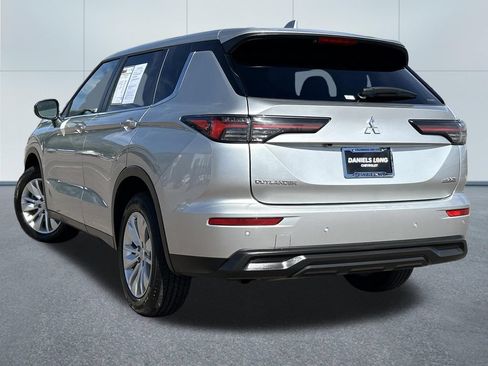 Used 2025 Mitsubishi Outlander ES AWD/4WD image 33