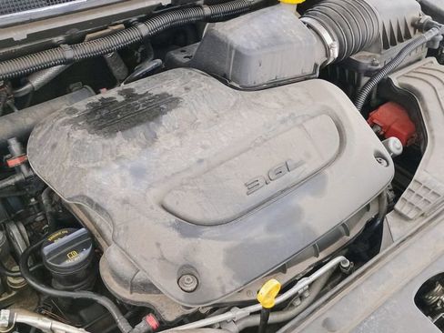 Used 2020 Chrysler Pacifica Limited FWD image 9