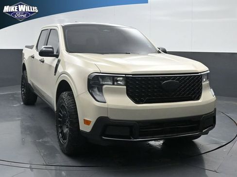 Used 2025 Ford Maverick XLT w/ XLT Luxury Package AWD/4WD image 1