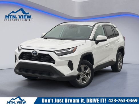 Used 2023 Toyota RAV4 XLE AWD/4WD image 1