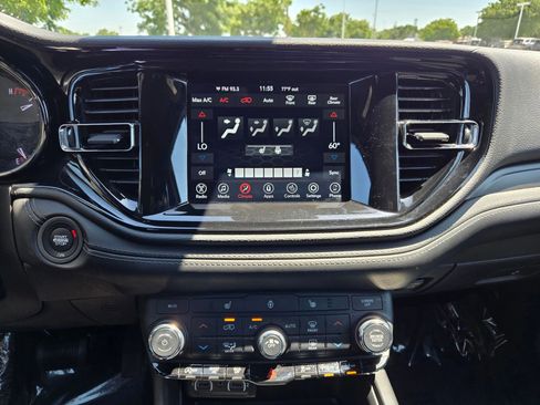 Used 2022 Dodge Durango GT RWD image 12