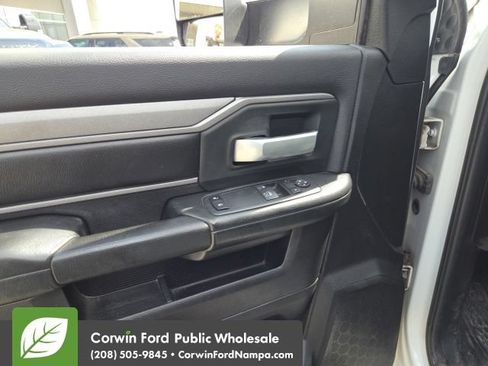 Used 2019 RAM 2500 Tradesman w/ Chrome Appearance Group AWD/4WD image 19
