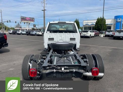 New 2025 Ford F450 XL w/ XL Chrome Package image 11