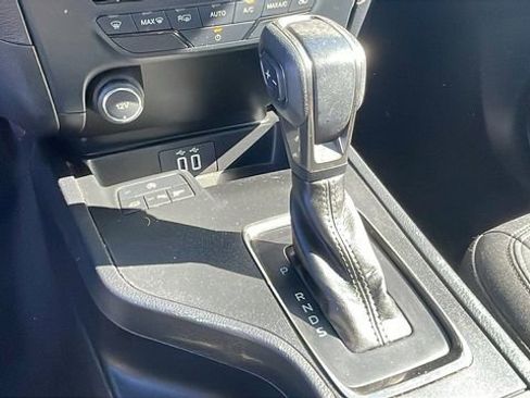 Used 2019 Ford Ranger XLT w/ Equipment Group 301A Mid image 16