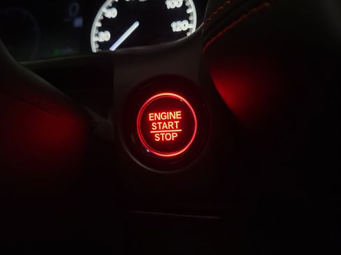 Certified 2025 Honda HR-V Sport image 25