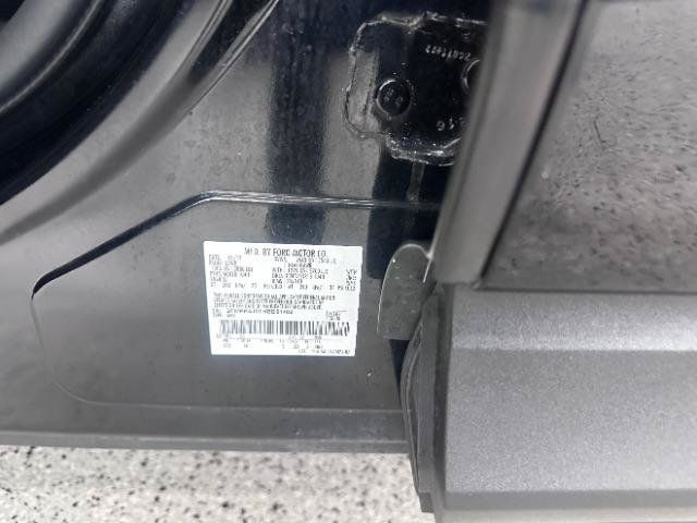 Used 2017 Ford Edge SEL w/ Equipment Group 201A AWD/4WD image 33