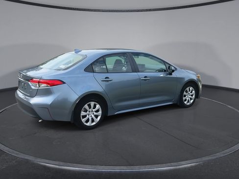 Used 2025 Toyota Corolla LE FWD image 8