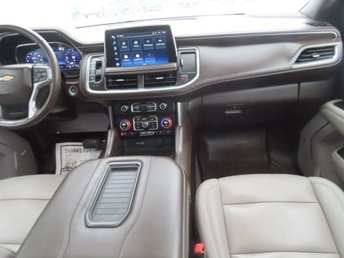 Used 2022 Chevrolet Tahoe LT w/ Luxury Package AWD/4WD image 27