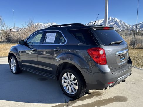 Used 2010 Chevrolet Equinox LT image 3