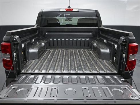 New 2025 Ford Maverick XLT w/ XLT Luxury Package image 17