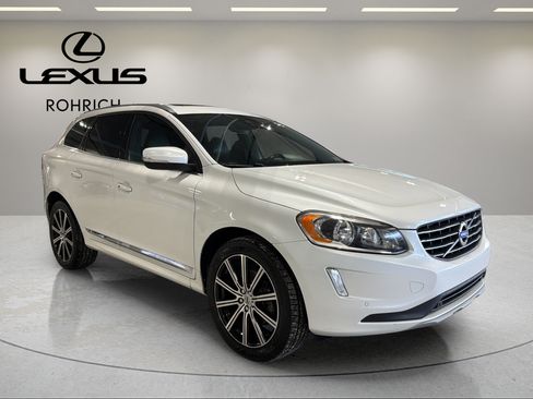 Used 2016 Volvo XC60 T6 AWD/4WD image 4