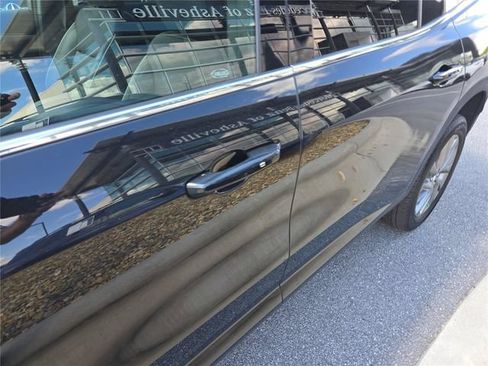 Used 2025 Buick Enclave Preferred FWD image 13