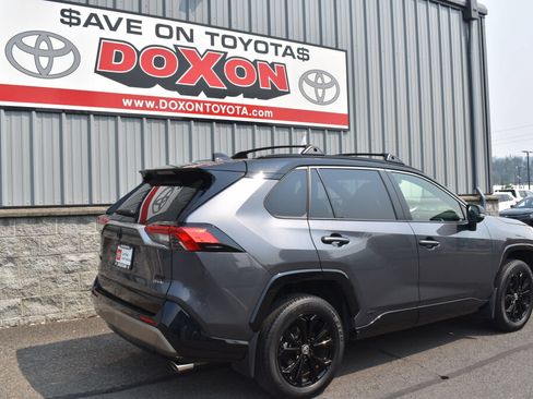 Certified 2025 Toyota RAV4 XSE w/ Advanced Technology Package AWD/4WD image 5