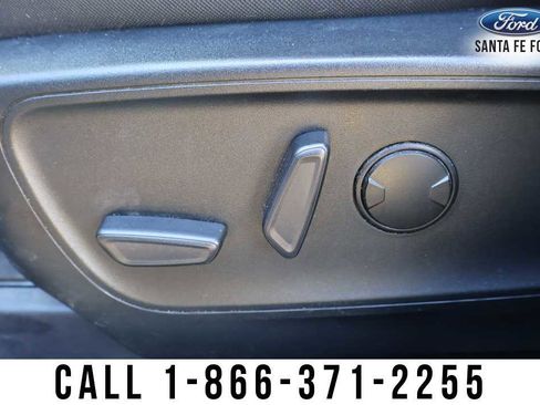 Used 2024 Ford Edge SEL image 31