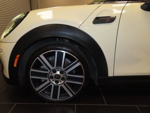 Used 2022 MINI Cooper S image 24
