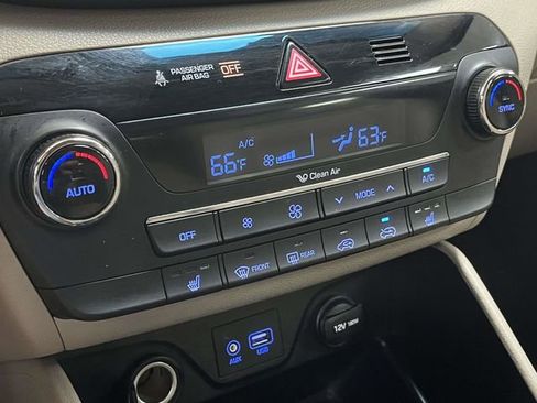 Used 2017 Hyundai Tucson Limited image 32