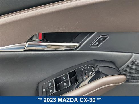 Used 2023 MAZDA CX-30 AWD 2.5 S w/ Premium Package image 11