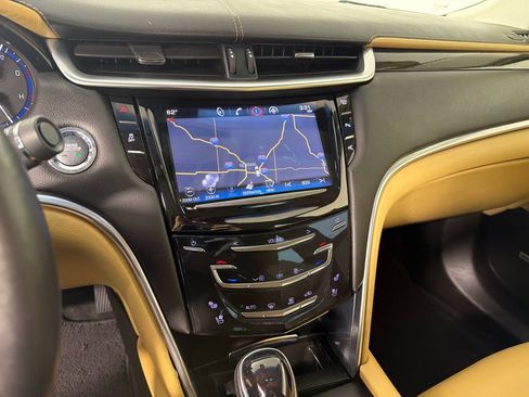 Used 2014 Cadillac XTS Luxury FWD image 17