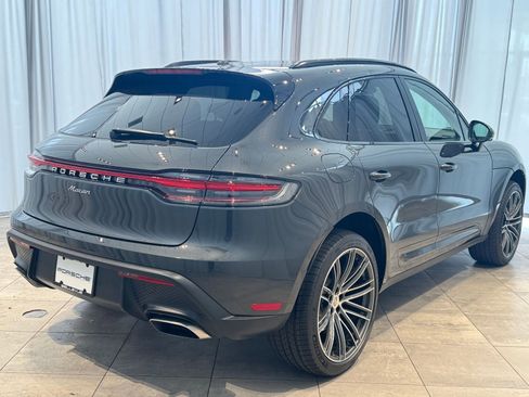 Used 2025 Porsche Macan image 9