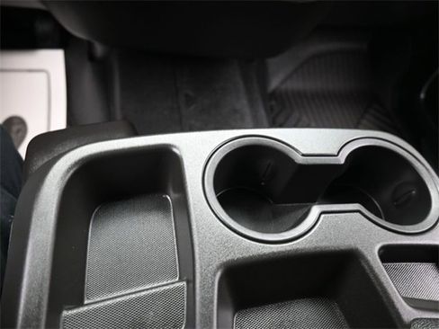 Used 2022 Chevrolet Silverado 1500 LT image 11