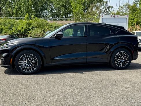 Used 2025 Ford Mustang Mach-E Premium AWD/4WD image 6