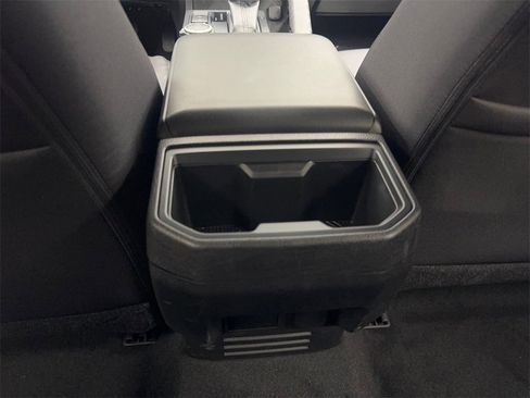 Used 2025 Toyota Tacoma SR5 image 72