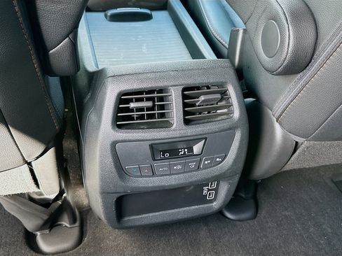 Certified 2022 Honda Pilot TrailSport image 23