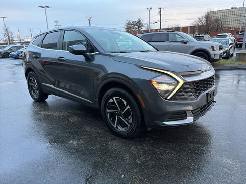 Certified 2023 Kia Sportage LX image 4