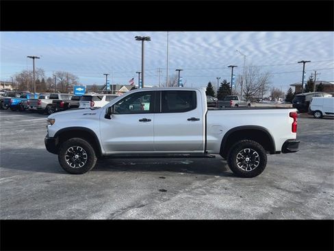 Certified 2022 Chevrolet Silverado 1500 ZR2 w/ Technology Package image 5