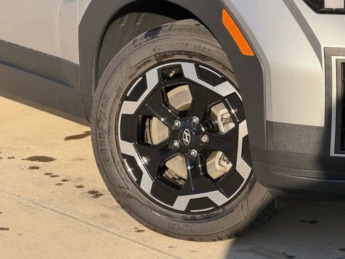 Used 2025 Hyundai Santa Fe SEL image 9