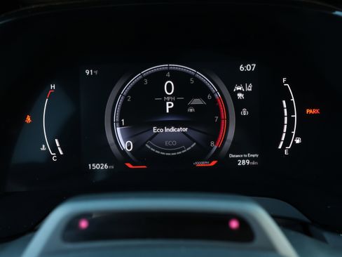 Used 2023 Lexus RX 350 w/ Luxury Package image 20