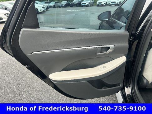 Used 2023 Hyundai Sonata SEL FWD image 10
