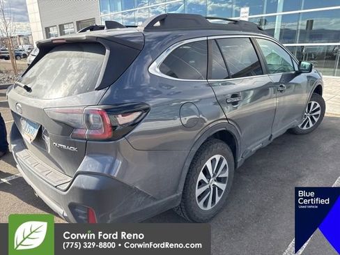 Used 2022 Subaru Outback Premium image 5