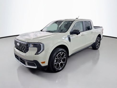 Used 2025 Ford Maverick Lariat w/ 4K Tow Package AWD/4WD image 5