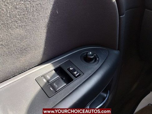 Used 2010 Dodge Challenger SE image 21