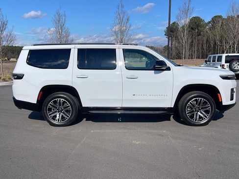 New 2026 Jeep Grand Wagoneer 4WD image 8