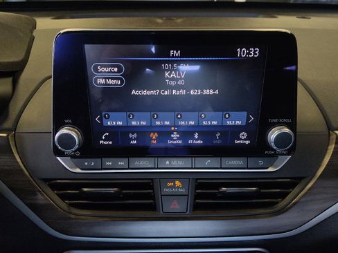 Used 2025 Nissan Altima 2.5 SV FWD image 25