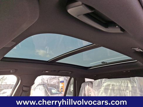 New 2026 Volvo XC90 T8 Plus w/ Protection Package Premier image 10