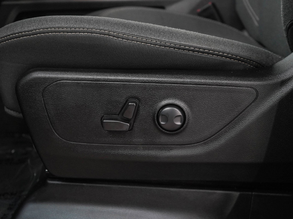 Used 2023 RAM 1500 Big Horn AWD/4WD image 25