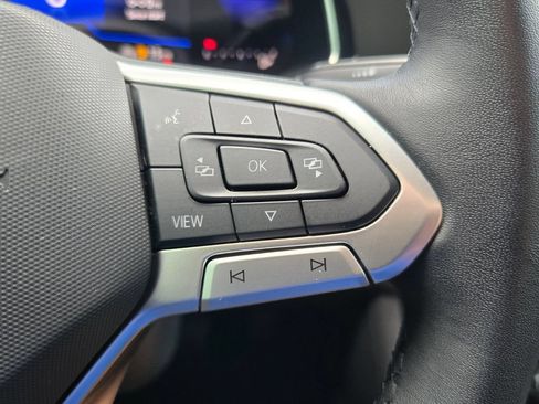 Certified 2023 Volkswagen Jetta SE FWD image 22