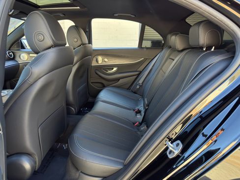Used 2021 Mercedes-Benz E 350 Sedan w/ Premium Package image 43