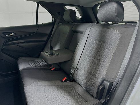 Used 2024 Chevrolet Equinox LT image 30