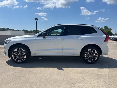 New 2026 Volvo XC60 B5 Plus w/ Climate Package image 4