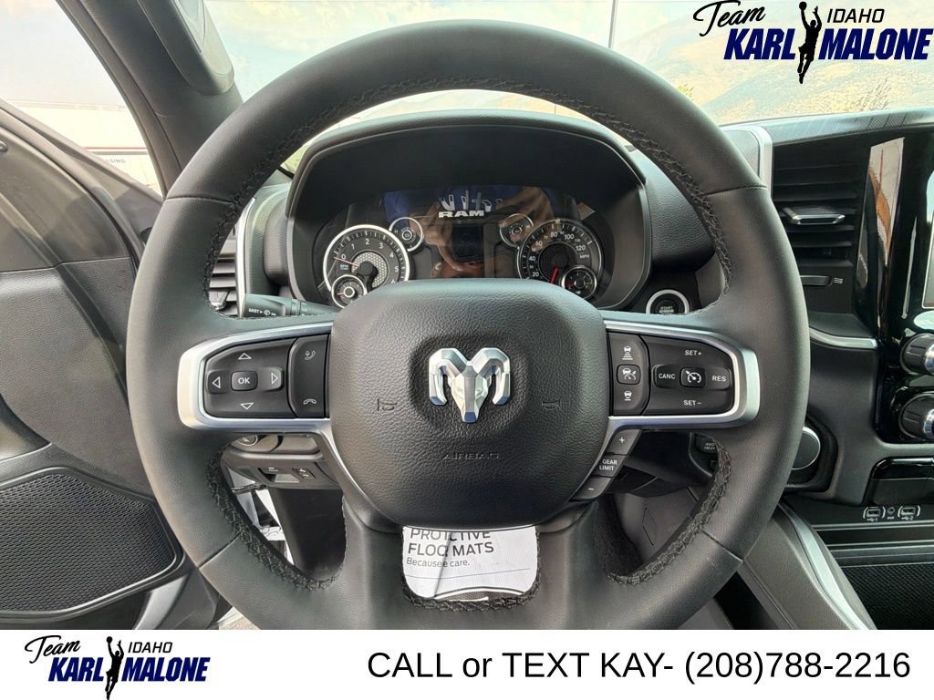 Used 2025 RAM 1500 Big Horn AWD/4WD image 33