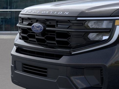New 2025 Ford Expedition Active RWD image 17