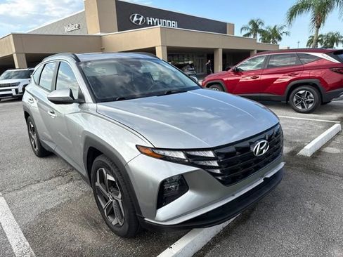 Certified 2022 Hyundai Tucson SEL w/ Convenience Package FWD image 3