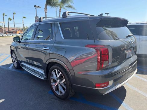 Used 2021 Hyundai Palisade Limited FWD image 6