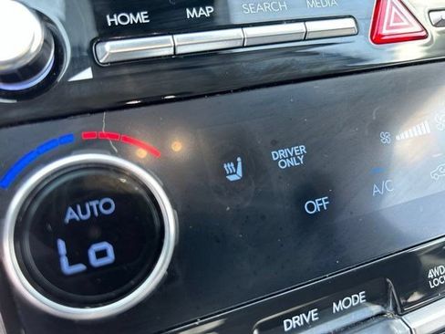 Used 2024 Hyundai Santa Fe SEL AWD/4WD image 31